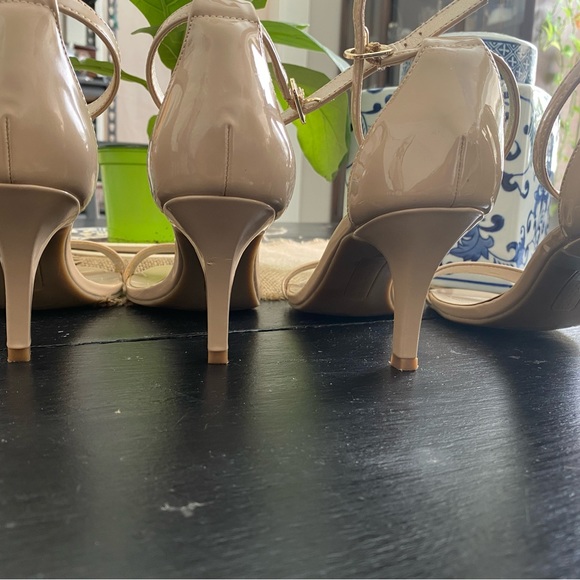 2prs for $20, Bandolino 6.5, Taupe/Tan heels - Picture 5 of 5